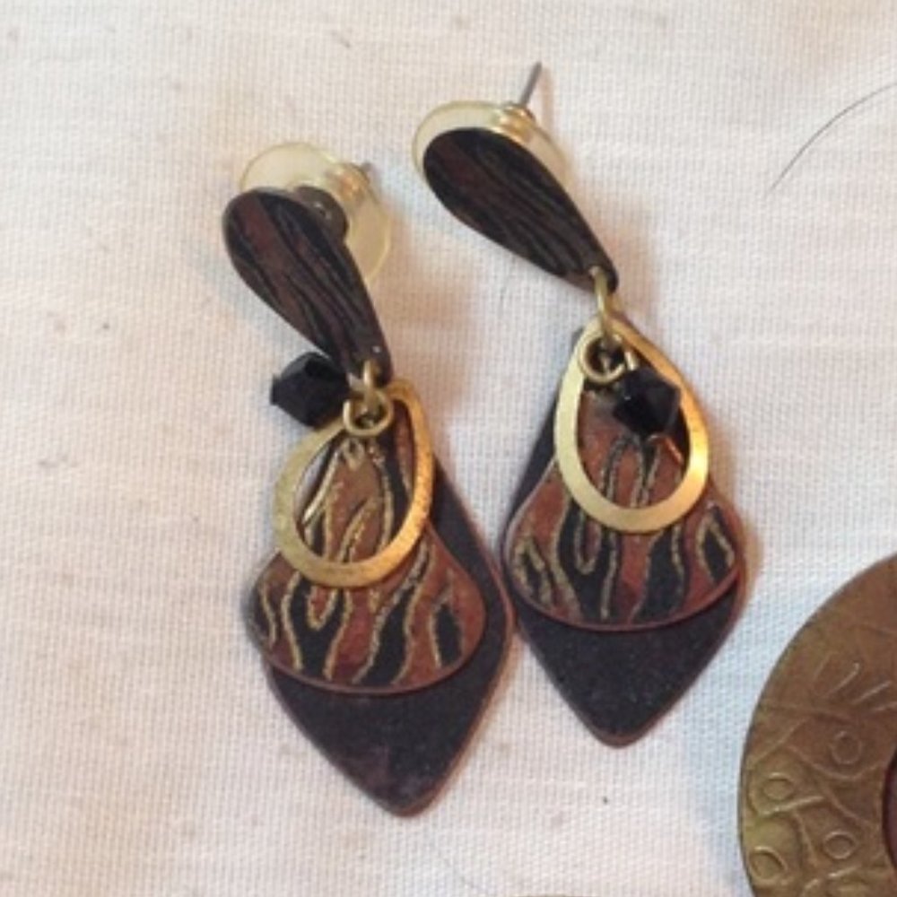 Vintage 80s funky metal earrings with flames